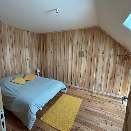 Golden Nest Courteranges